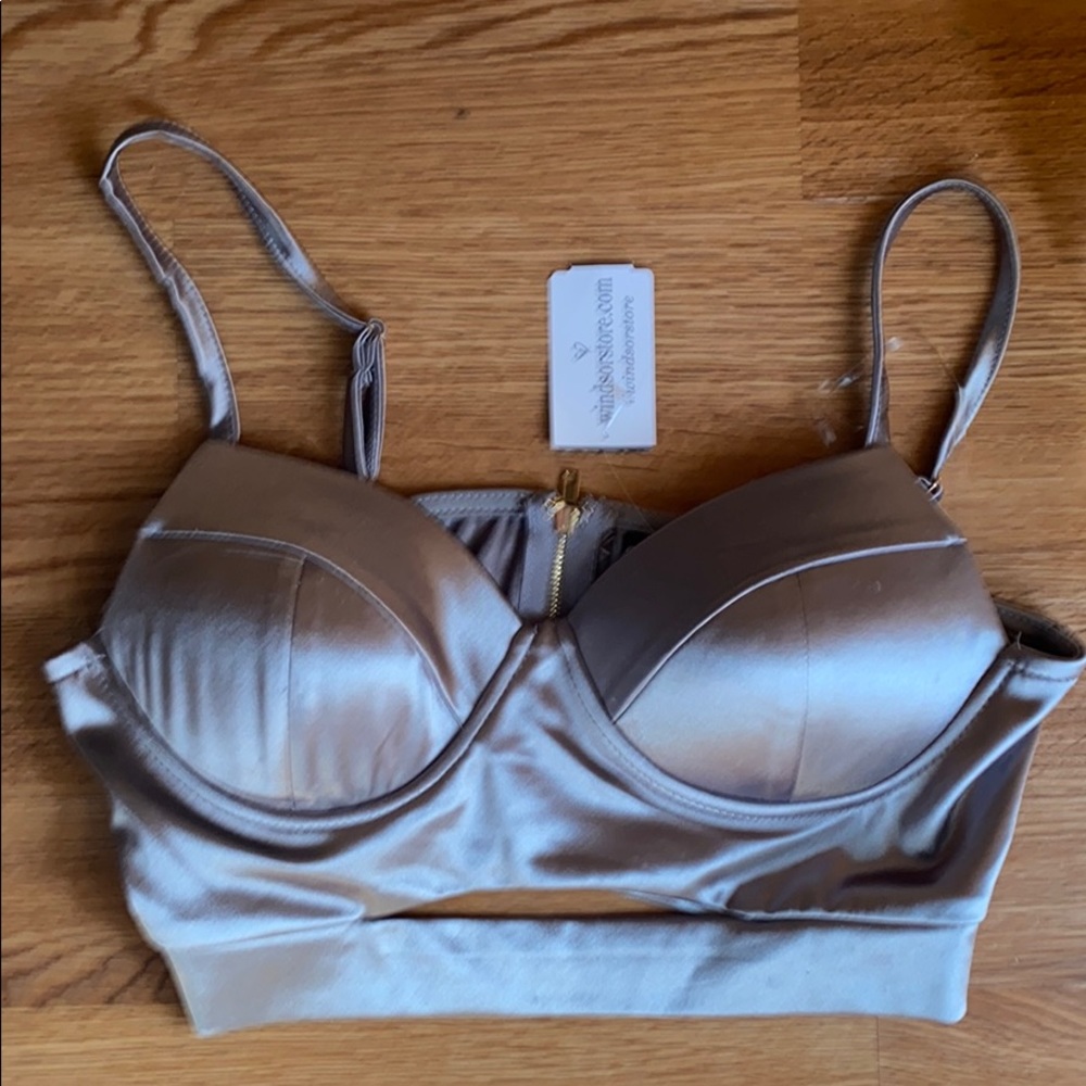 NWT peephole bra satin stretch long line cups S